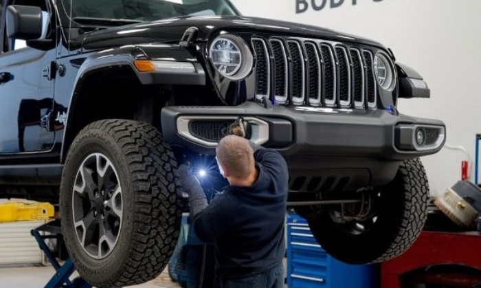 Jeep Certified Collision Repair tech Higgins Body and Paint